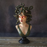 MEDUSA BUST W/LED C/4