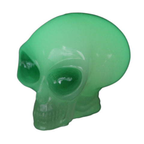 ALIEN SKULL GLOW IN DARK/32