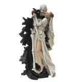 SKELETON COUPLE KISSING C/6