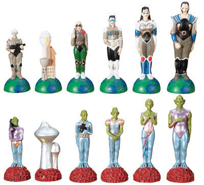 CHESS SET-ALIEN VS HUMAN 3" SET, CC/8