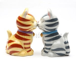 ^ KITTENS S & P  C/48 MINIMUM OF 4