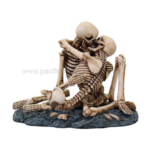 Love Never Dies